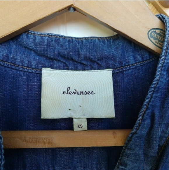 Elevenses Anthropologie Chambray Popover Top Size XS Tencel V Neck 3/4 Sleeves - Picture 4 of 5